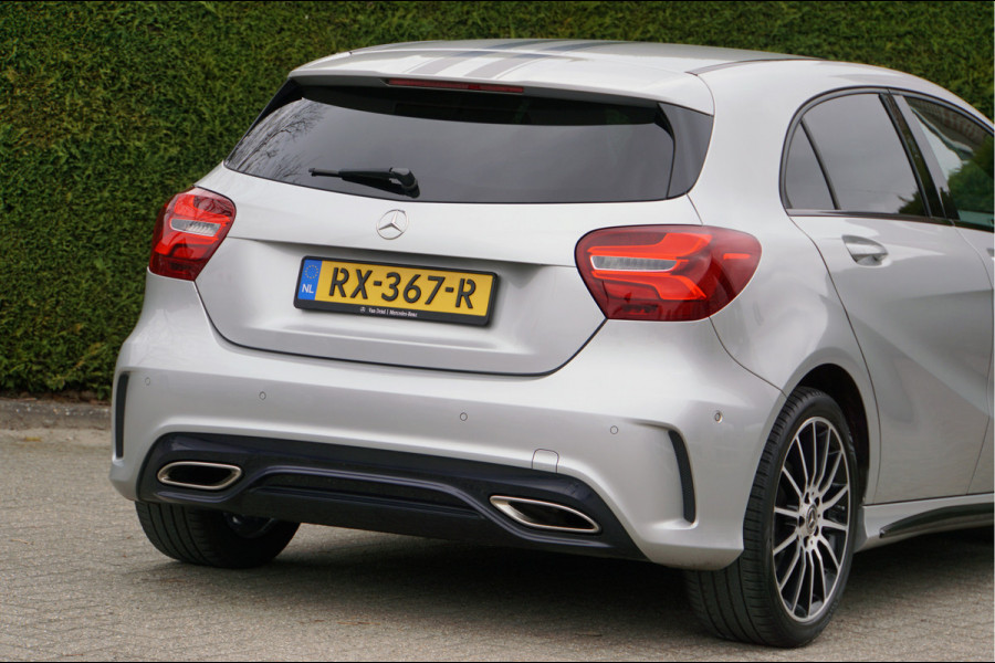 Mercedes-Benz A-Klasse A 180 AMG line WhiteArt Edition Night | Camera Sfeerverlichting Carplay