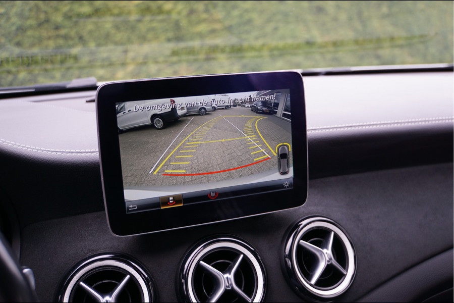 Mercedes-Benz A-Klasse A 180 AMG line WhiteArt Edition Night | Camera Sfeerverlichting Carplay