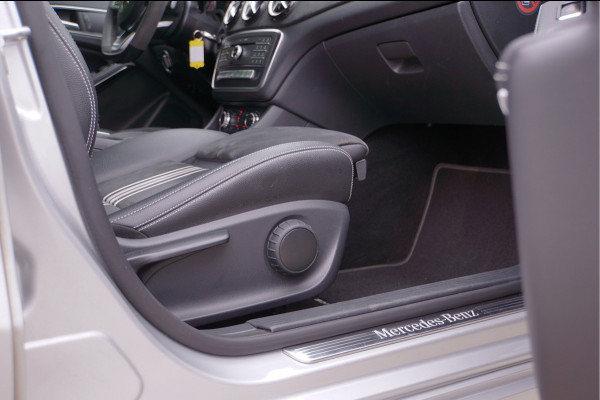 Mercedes-Benz A-Klasse A 180 AMG line WhiteArt Edition Night | Camera Sfeerverlichting Carplay