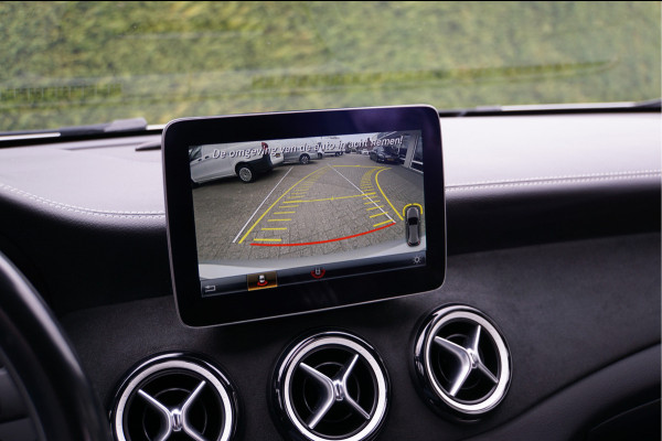 Mercedes-Benz A-Klasse A 180 AMG line WhiteArt Edition Night | Camera Sfeerverlichting Carplay