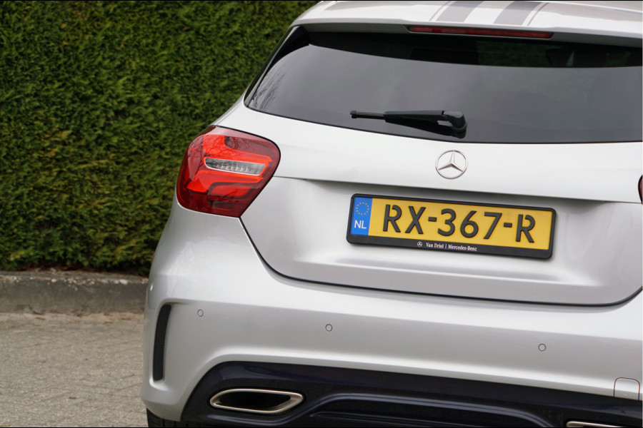 Mercedes-Benz A-Klasse A 180 AMG line WhiteArt Edition Night | Camera Sfeerverlichting Carplay