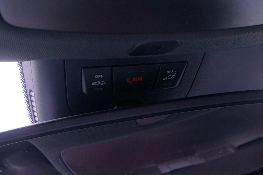 Mercedes-Benz A-Klasse A 180 AMG line WhiteArt Edition Night | Camera Sfeerverlichting Carplay