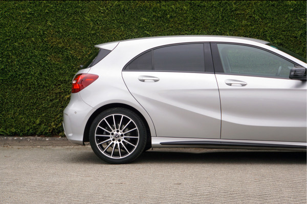 Mercedes-Benz A-Klasse A 180 AMG line WhiteArt Edition Night | Camera Sfeerverlichting Carplay