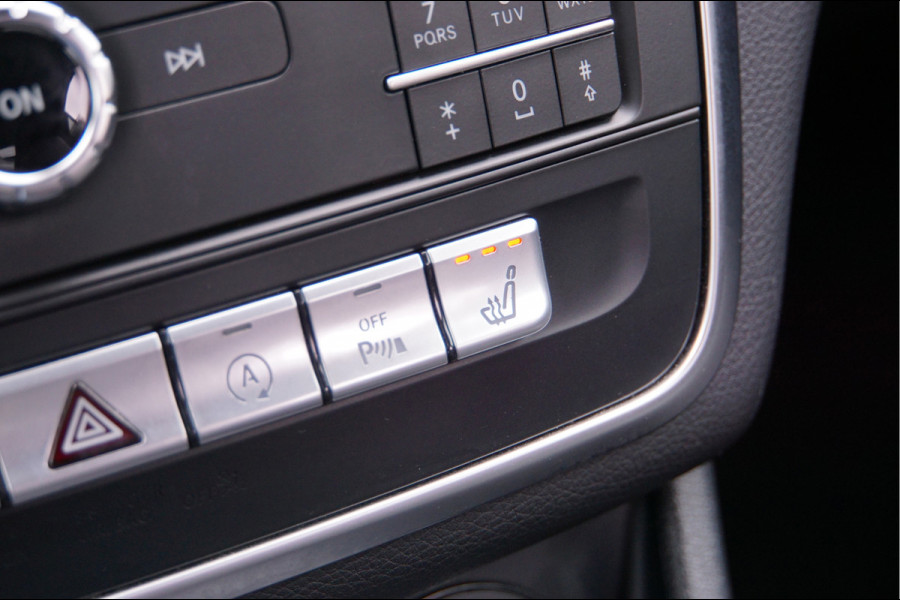 Mercedes-Benz A-Klasse A 180 AMG line WhiteArt Edition Night | Camera Sfeerverlichting Carplay