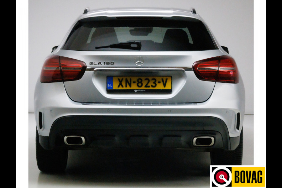 Mercedes-Benz GLA 180 Business Sol. AMG Night Upgrade | Stoelverwarming | Cruise | Elec. klep All season banden, extra getint glas, Led High performance