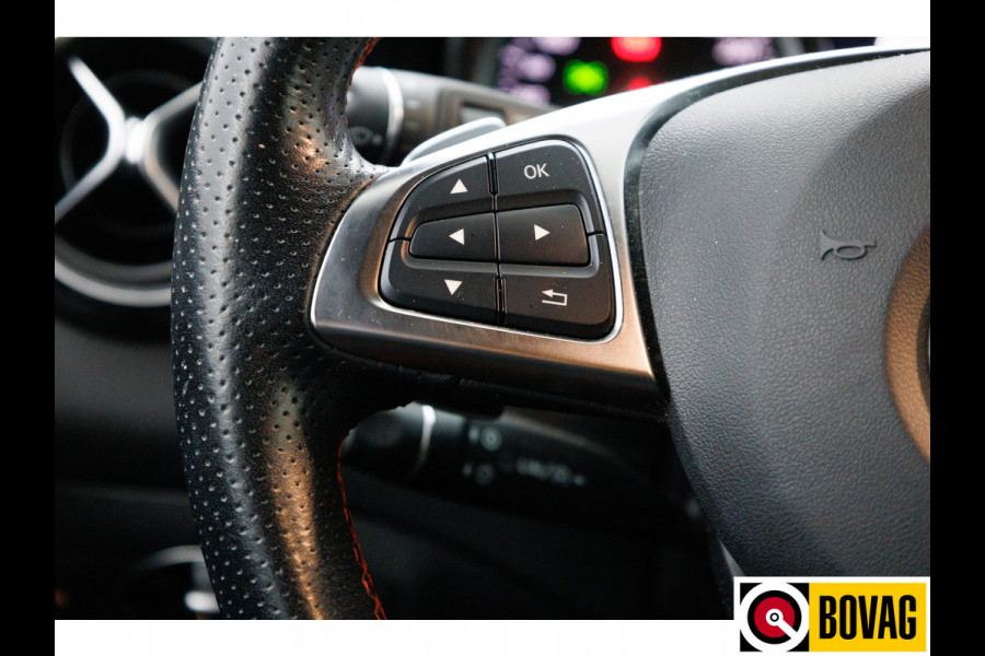 Mercedes-Benz GLA 180 Business Sol. AMG Night Upgrade | Stoelverwarming | Cruise | Elec. klep All season banden, extra getint glas, Led High performance