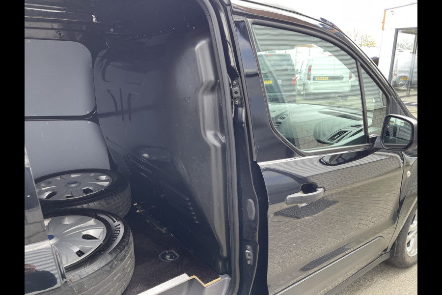 Ford Transit Connect 1.5 EcoBlue L1 Trend / vaste prijs rijklaar € 13.950 ex btw / lease vanaf € 274 / airco / cruise control / parkeersensoren voor en achter !
