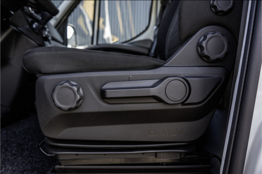 Iveco Daily 40C18 | Bakwagen met laadklep | 180PK | Automaat | Fabrieksgarantie | Navi | Camera | Climate | Cruise | Euro 6