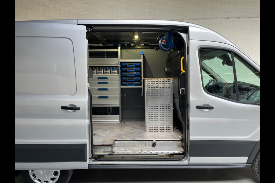 Ford Transit Sortimo inrichting 350 2.0 TDCI 130pk euro6 L2H2 Trend 3Persoons Servicewagen Grijs Metallic RIJKLAARPRIJS!