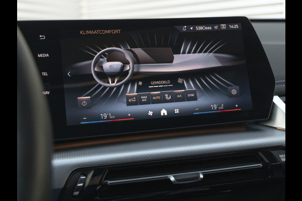 BMW X1 xDrive25e M-Sport - Pano - Driving Ass Plus - Stoelverwarming