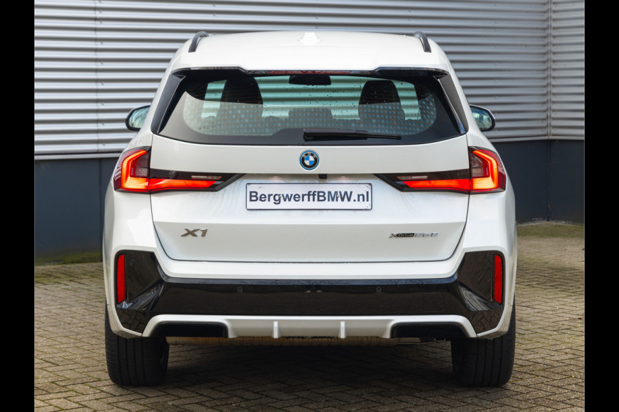 BMW X1 xDrive25e M-Sport - Trekhaak - Driving Ass Plus - Stoelverwarming