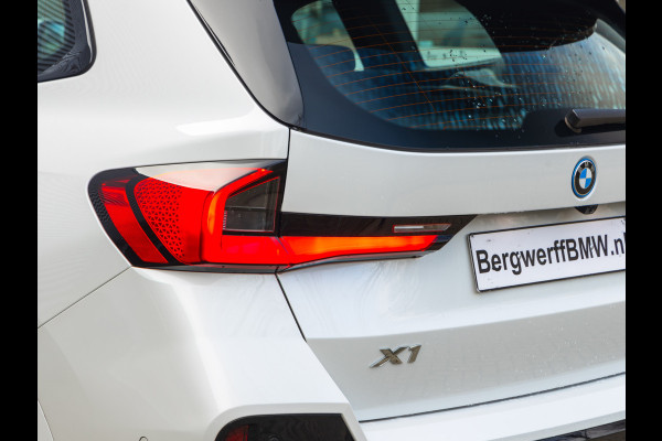 BMW X1 xDrive25e M-Sport - Trekhaak - Driving Ass Plus - Stoelverwarming