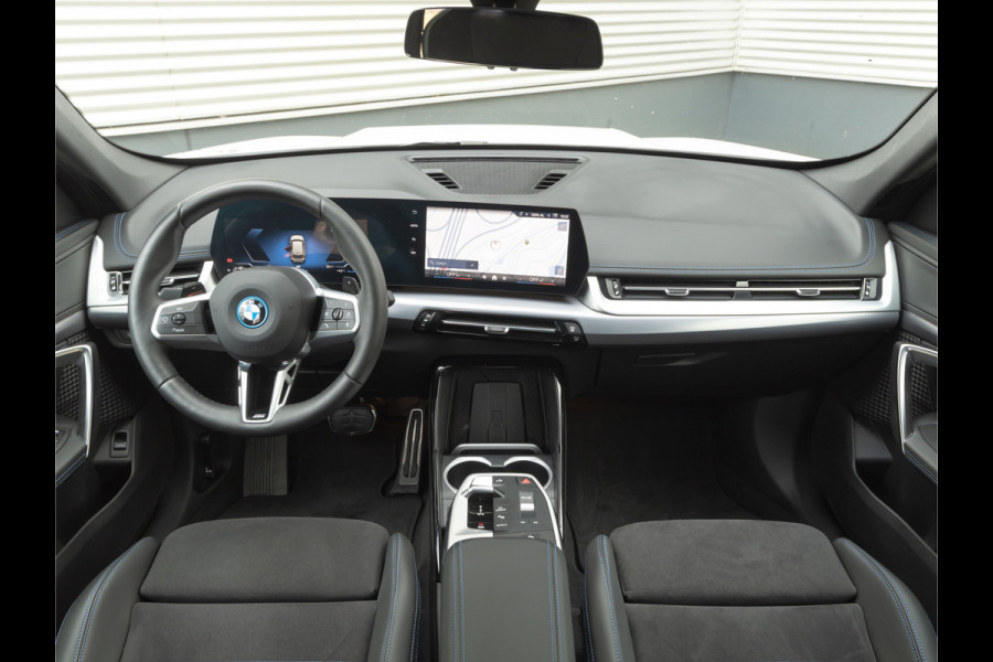 BMW X1 xDrive25e M-Sport - Trekhaak - Driving Ass Plus - Stoelverwarming