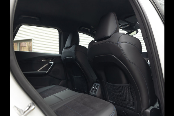 BMW X1 xDrive25e M-Sport - Trekhaak - Driving Ass Plus - Stoelverwarming
