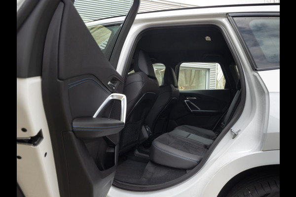 BMW X1 xDrive25e M-Sport - Trekhaak - Driving Ass Plus - Stoelverwarming