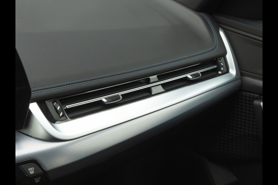 BMW X1 xDrive25e M-Sport - Trekhaak - Driving Ass Plus - Stoelverwarming