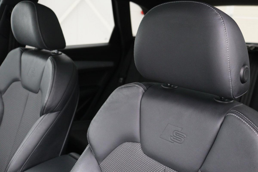 Audi Q5 50 TFSIe quattro S edition | Panoramadak | Trekhaak | Adaptive cruise | Massage | Luchtvering | Camera | Stoelverwarming | Carplay | Half leder | Virtual Cockpit | Audi Exclusive Lak