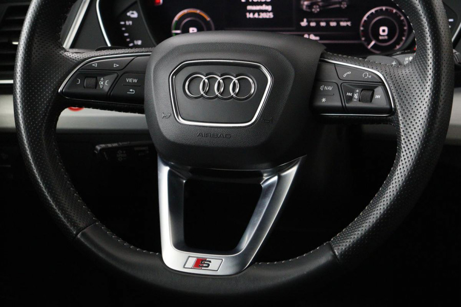 Audi Q5 50 TFSIe quattro S edition | Panoramadak | Trekhaak | Adaptive cruise | Massage | Luchtvering | Camera | Stoelverwarming | Carplay | Half leder | Virtual Cockpit | Audi Exclusive Lak