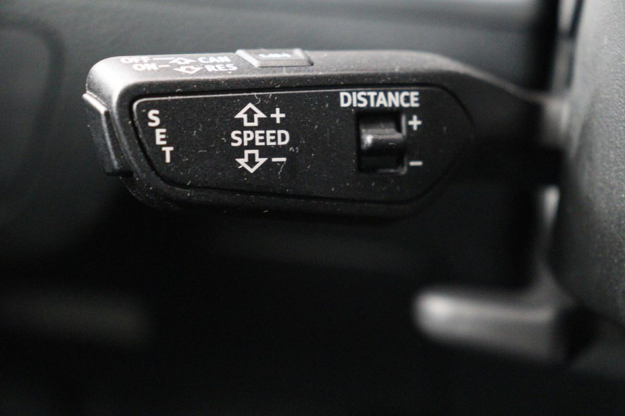 Audi Q5 50 TFSIe quattro S edition | Panoramadak | Trekhaak | Adaptive cruise | Massage | Luchtvering | Camera | Stoelverwarming | Carplay | Half leder | Virtual Cockpit | Audi Exclusive Lak