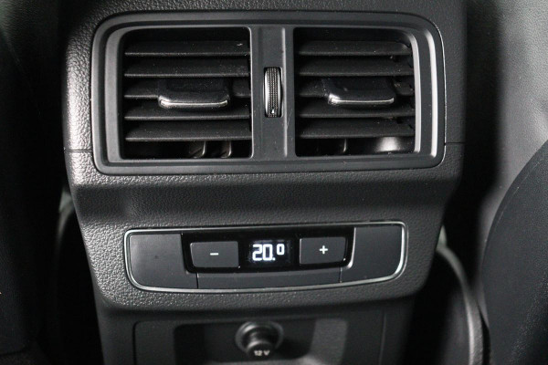 Audi Q5 50 TFSIe quattro S edition | Panoramadak | Trekhaak | Adaptive cruise | Massage | Luchtvering | Camera | Stoelverwarming | Carplay | Half leder | Virtual Cockpit | Audi Exclusive Lak