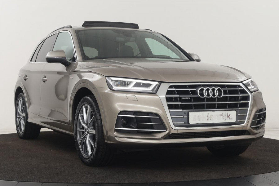 Audi Q5 50 TFSIe quattro S edition | Panoramadak | Trekhaak | Adaptive cruise | Massage | Luchtvering | Camera | Stoelverwarming | Carplay | Half leder | Virtual Cockpit | Audi Exclusive Lak