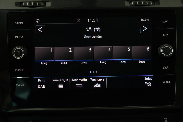 Volkswagen Golf 1.6 TDI Comfortline | Trekhaak | Carplay | Adaptive cruise | Navigatie | Climate control | Parkeerhulp | LED | Bluetooth | Regen-/lichtsensor