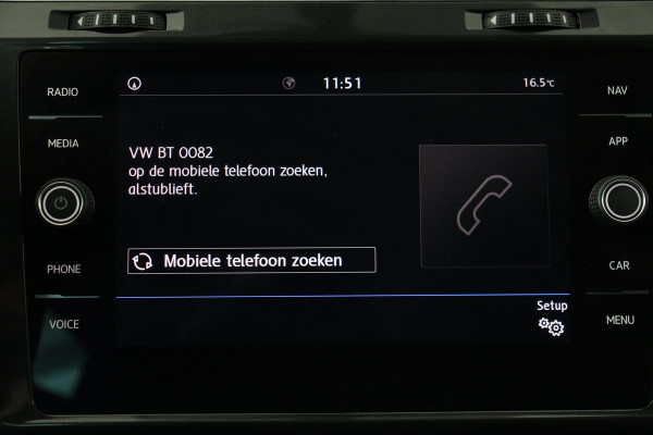 Volkswagen Golf 1.6 TDI Comfortline | Trekhaak | Carplay | Adaptive cruise | Navigatie | Climate control | Parkeerhulp | LED | Bluetooth | Regen-/lichtsensor