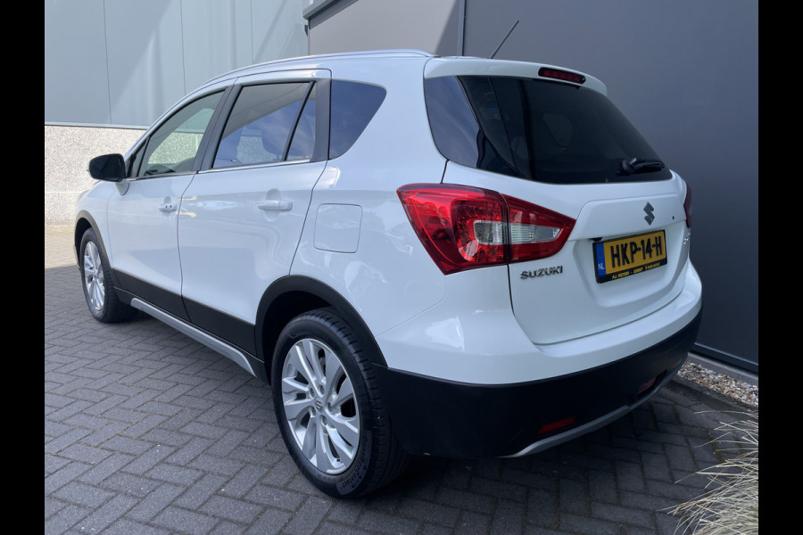 Suzuki S-Cross 1.0 Boosterjet Exclusive Climate control - Cruise control - Navi - Parkeersensoren V+A - A-uitrijcamera - MFL-stuurwiel - Apple carplay/Android auto - Mistlampen voor- LMV 17"- Ramen E-V+A - Spiegels E-Verstel en ver