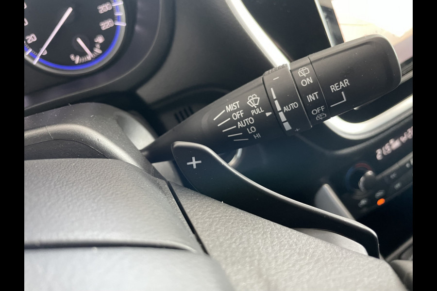 Suzuki S-Cross 1.0 Boosterjet Exclusive Climate control - Cruise control - Navi - Parkeersensoren V+A - A-uitrijcamera - MFL-stuurwiel - Apple carplay/Android auto - Mistlampen voor- LMV 17"- Ramen E-V+A - Spiegels E-Verstel en ver