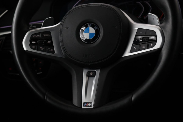BMW 5 Serie 530i M Sport | Panoramadak | Adaptive cruise | Stoel & stuurverwarming | Head-Up | Trekhaak | Laserlight | Sfeerverlichting | Carplay | Nappaleder | Navigatie | Memory | Camera | Live Cockpit