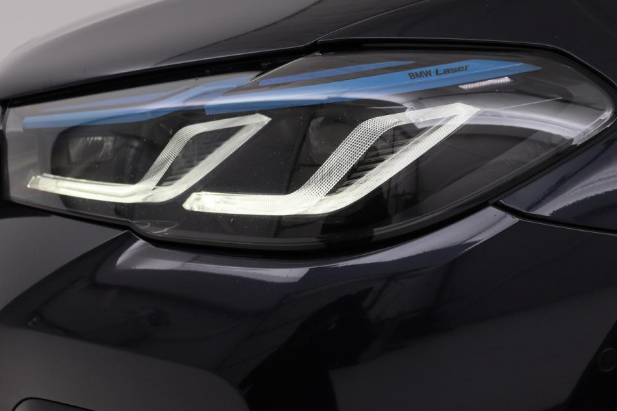 BMW 5 Serie 530i M Sport | Panoramadak | Adaptive cruise | Stoel & stuurverwarming | Head-Up | Trekhaak | Laserlight | Sfeerverlichting | Carplay | Nappaleder | Navigatie | Memory | Camera | Live Cockpit