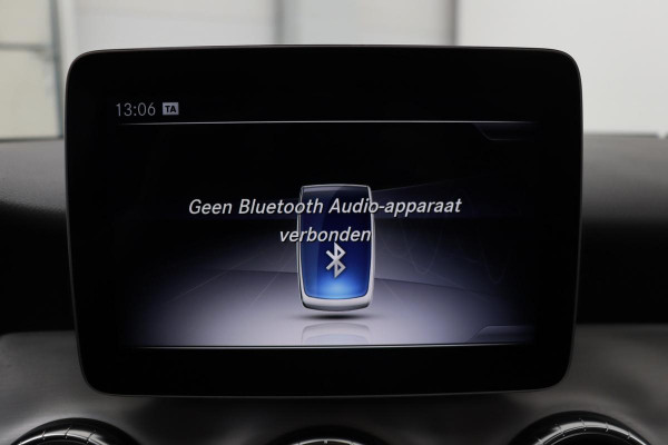 Mercedes-Benz CLA-Klasse Shooting Brake 180 AMG | Panoramadak | Carplay | Stoelverwarming | Camera | Leder/Alcantara | Full LED | Navigatie | Park Assist | Cruise control
