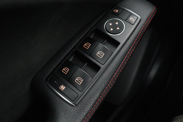 Mercedes-Benz CLA-Klasse Shooting Brake 180 AMG | Panoramadak | Carplay | Stoelverwarming | Camera | Leder/Alcantara | Full LED | Navigatie | Park Assist | Cruise control