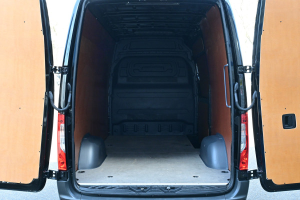 Mercedes-Benz Sprinter 317 CDI L2H2 3500 KG trekhaak, Navigatie met camera