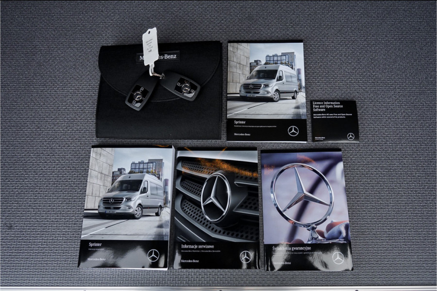 Mercedes-Benz Sprinter 319 1.9 CDI L2H2 RWD Distronic Camera LED Navi Trekhaak 3.5T