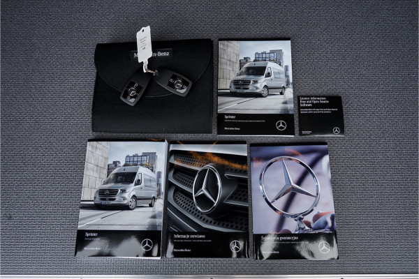 Mercedes-Benz Sprinter 319 1.9 CDI L2H2 RWD Distronic Camera LED Navi Trekhaak 3.5T