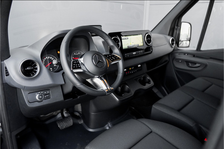 Mercedes-Benz Sprinter 319 1.9 CDI L2H2 RWD Distronic Camera LED Navi Trekhaak 3.5T