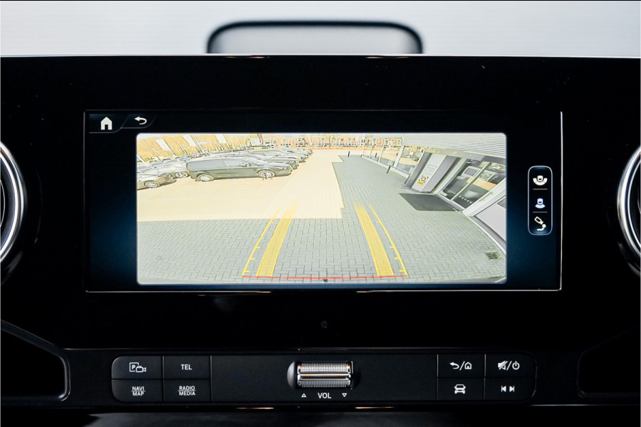 Mercedes-Benz Sprinter 319 1.9 CDI L2H2 RWD Distronic Camera LED Navi Trekhaak 3.5T