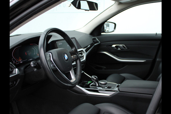 BMW 3-serie 320i Executive Edition NL AUTO | STOELVERW | CARPLAY |