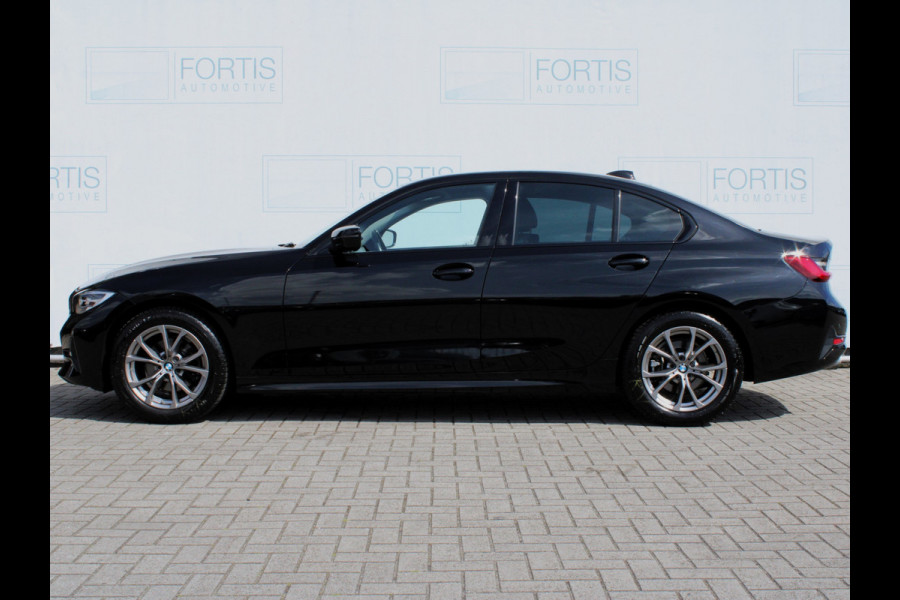 BMW 3-serie 320i Executive Edition NL AUTO | STOELVERW | CARPLAY |