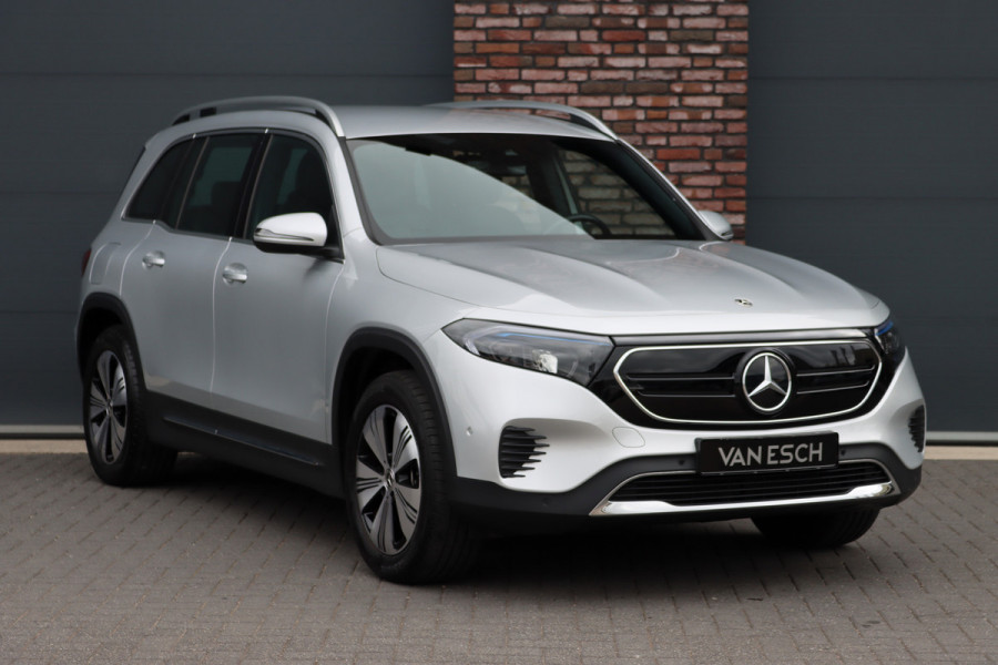 Mercedes-Benz EQB 300 4MATIC Luxury Line 67 kWh | Dodehoekassistent | Camera | Vario-achterbank | Apple Carplay/Android Auto | High Perf. LED | Zitcomfortpakket | Stoelverwarming |