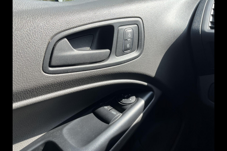 Ford Transit Connect 1.5 EcoBlue L2 Trend | SCI |100pk Automaat | Trekhaak | Passagiersbank | Achteruitrijcamera | Sync 3 |