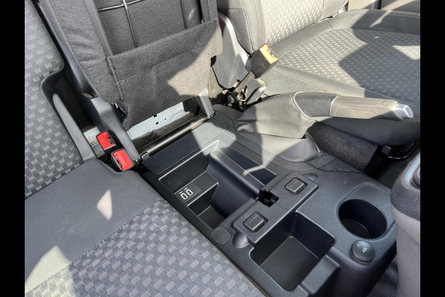 Ford Transit Connect 1.5 EcoBlue L2 Trend | SCI |100pk Automaat | Trekhaak | Passagiersbank | Achteruitrijcamera | Sync 3 |