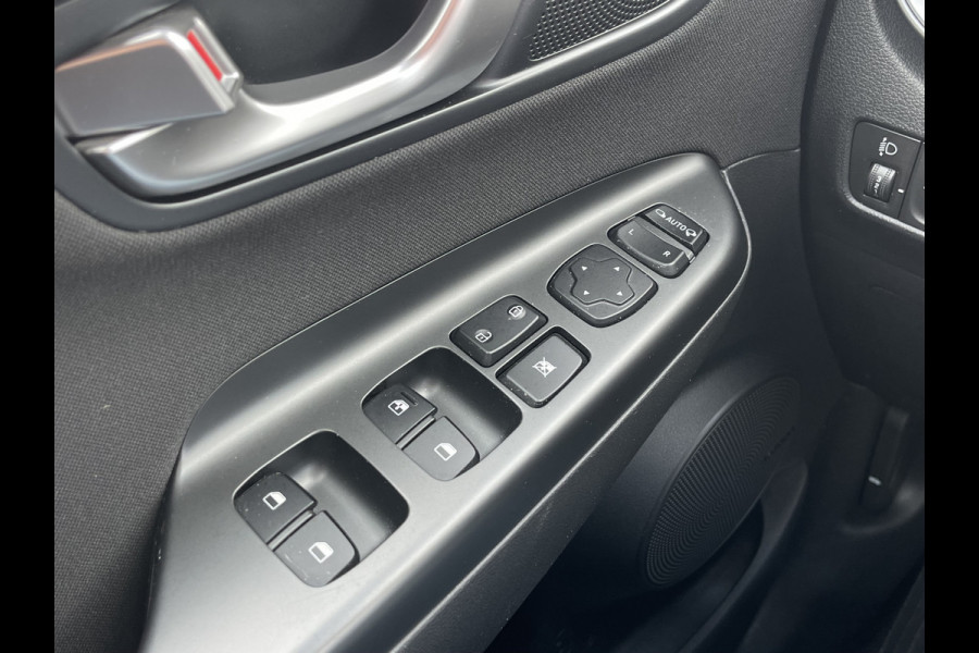 Hyundai Kona 1.6 GDI HEV Fashion | CarPlay | Camera | LED | Keyless | DAB+ | 18 inch