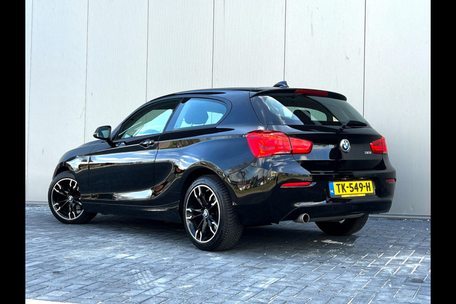 BMW 1-serie 118i Executive Navi_PDC)_Cruise_Clima_LED