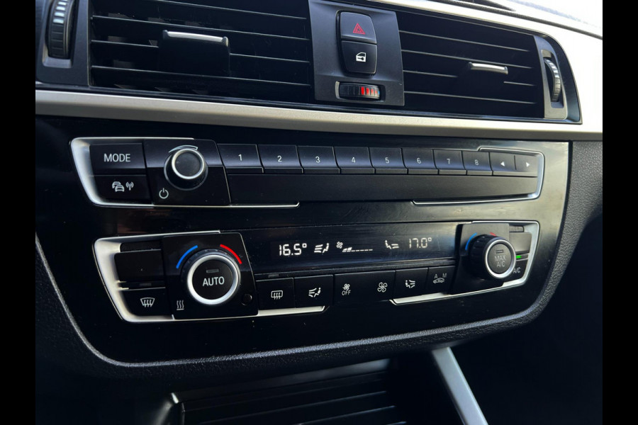 BMW 1-serie 118i Executive Navi_PDC)_Cruise_Clima_LED