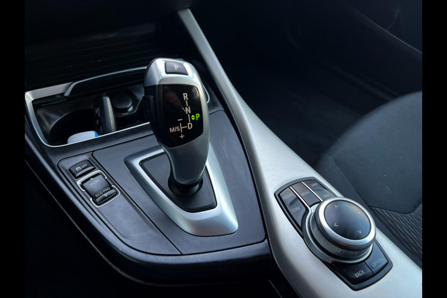 BMW 1-serie 118i Executive Navi_PDC)_Cruise_Clima_LED