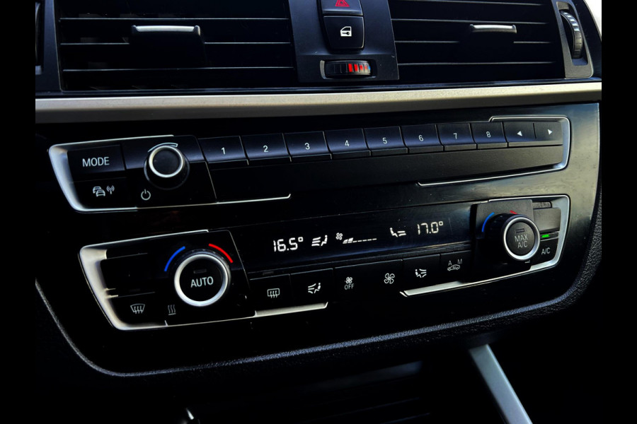 BMW 1-serie 118i Executive Navi_PDC)_Cruise_Clima_LED