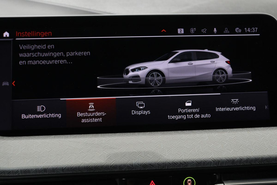 BMW 1-serie 118i Sport Line | Executive Edition | Half leder | Sportstoelen | Carplay | Full LED | Navigatie | PDC | DAB+ | Live Cockpit