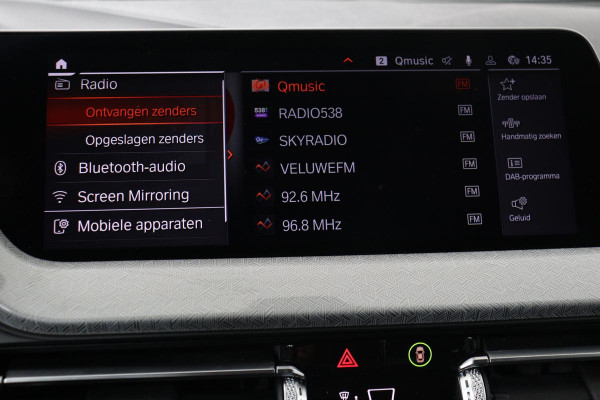 BMW 1-serie 118i Sport Line | Executive Edition | Half leder | Sportstoelen | Carplay | Full LED | Navigatie | PDC | DAB+ | Live Cockpit